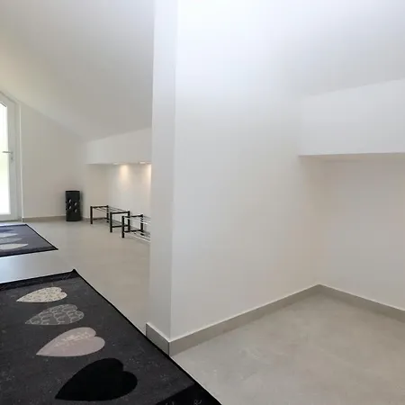 아파트 Sava River House -