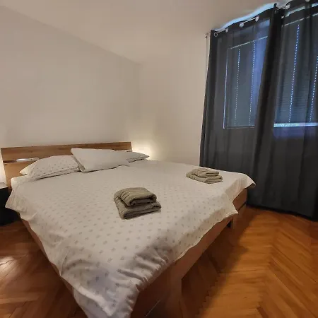 Sava River House - *