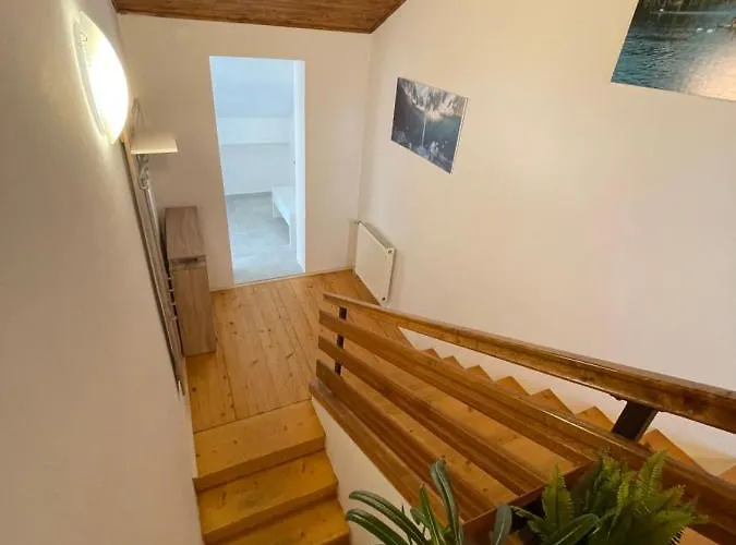 Sava River House - Μπλεντ