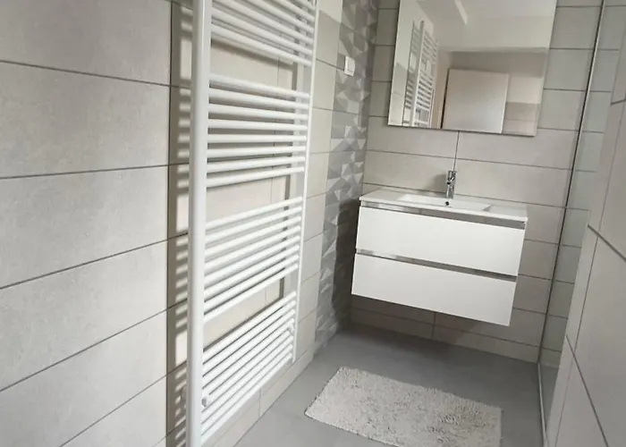 Sava River House - Μπλεντ